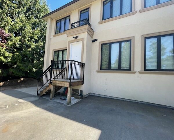 Very Special and Bright Second Storey Suite