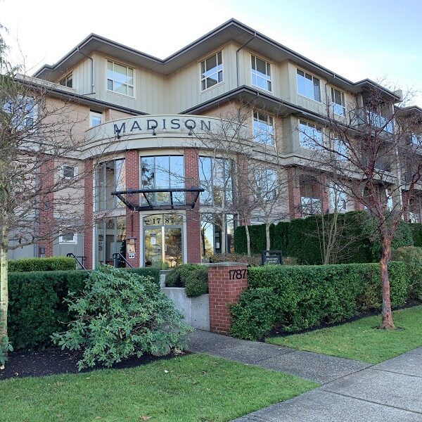 The Madison 2 storey Corner unit, 2 bedroom, 3 bathroom $2450