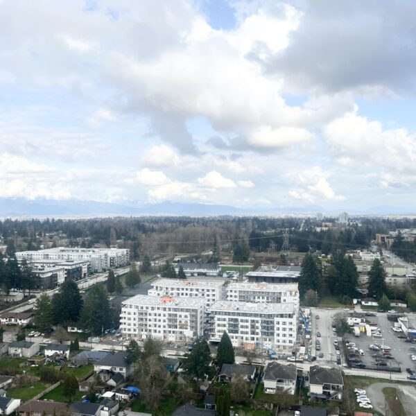 Amazing View! One Bedroom and Den on 27th Floor with Parking and Storage in Central Surrey
