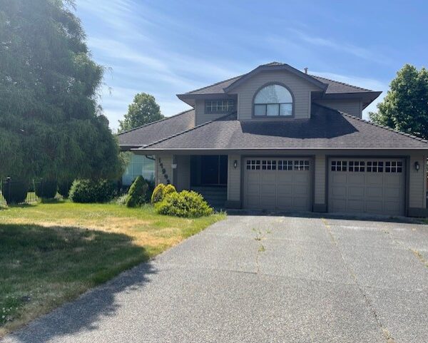 Spacious 3-Bedroom Furnished Home in Quiet Neighborhood – Semiahmoo School Catchment