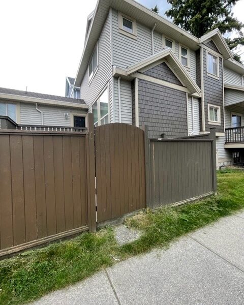Sullivan Station 2 Bed Ground Level Suite with Fenced Yard  