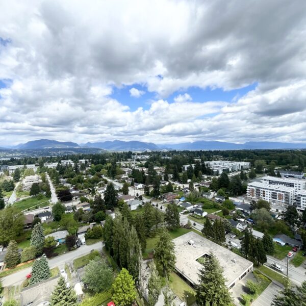 Amazing View! One Bedroom and Den on 26th Floor with Parking and Storage in Central Surrey