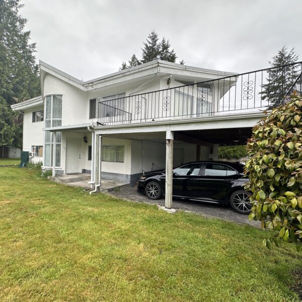 Unique Two Bedroom Upper Suite in Desirable North Delta