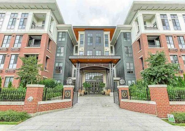 Prescott Commons - Ground Floor/Corner Unit 2 bedroom/2 Bathroom