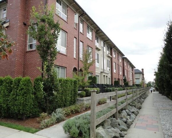 Mosaic in Grandview Heights - Spacious 3 Bedrooms/2.5 Baths