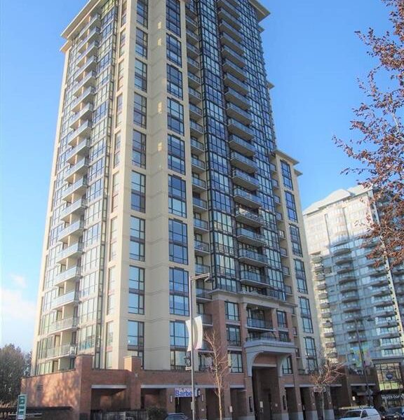 Bright One Bedroom and Den in Surrey Central Conveniently Located by Skytrain