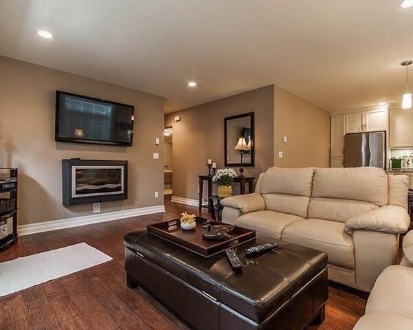 Beautiful Private West Facing 2 Bedroom /1 Bathroom Suite 