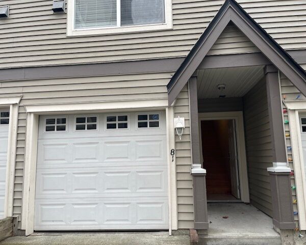 Bright & Spacious Southwind Townhouse