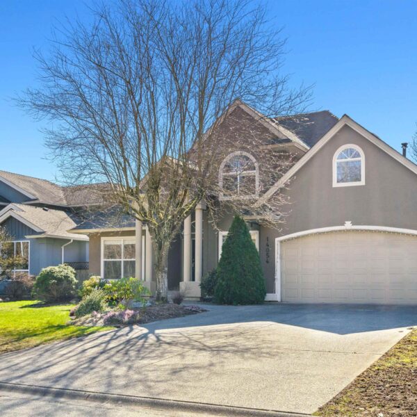 Well-Maintained Family Home in Prime Semiahmoo Catchment โ South Surrey/White Rock