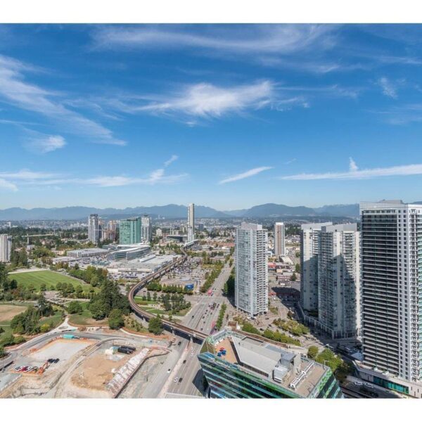 The Hub - 1 Bedroom View Condo 