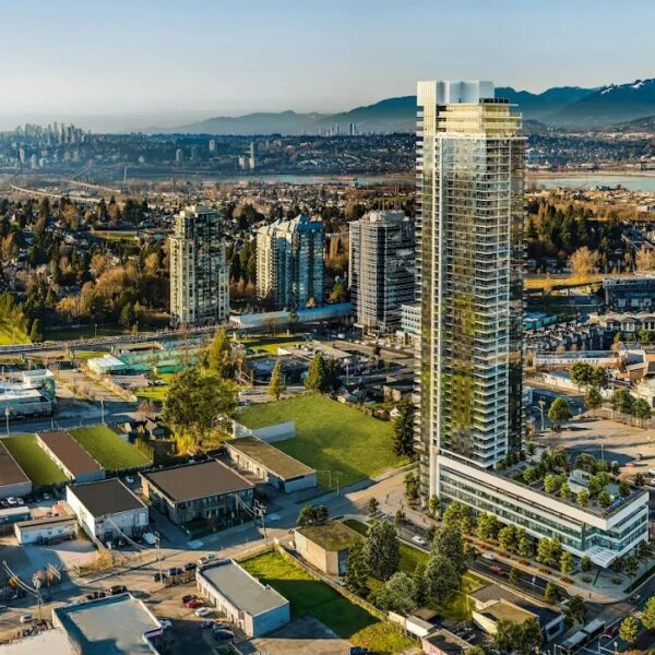 The Grand 2 Bedrooms/2 Bath in Surrey