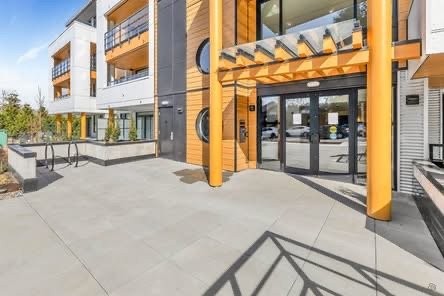 Brand New One Bedroom Plus Private Deck at Odyssey/South Surrey Luxury Living