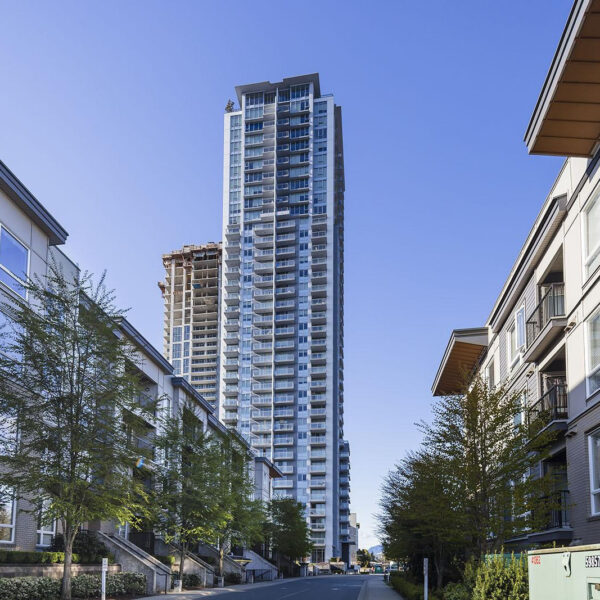 Central Surrey- The Ultra-1 Bedroom-View