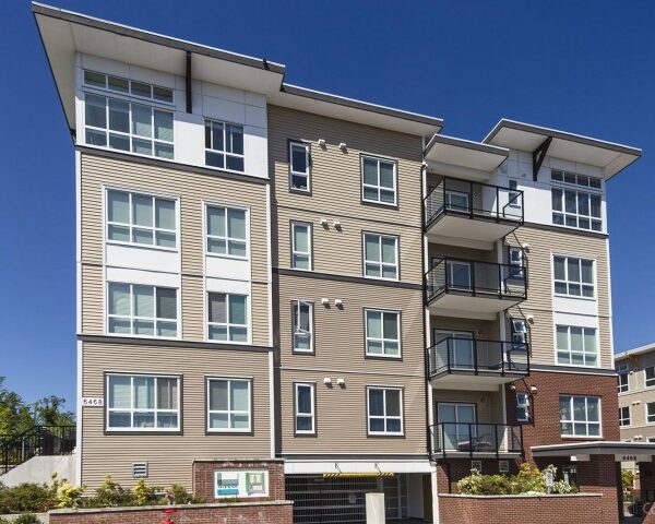 Spacious one bed condo on the Surrey / Langley boarder with parking