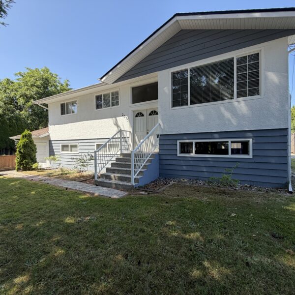 Central Coquitlam 5 Bedroom Family Home - Bring the In-Laws!