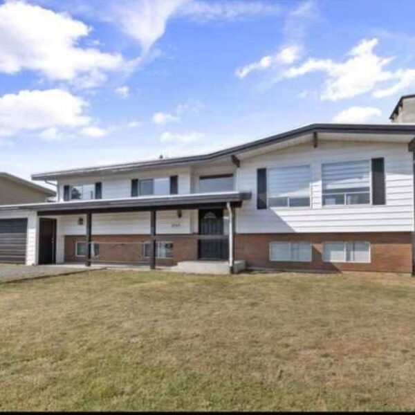 Spacious 3-Bedroom Basement Suite  