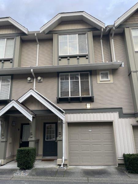 Sunscape. Well Presented and Spacious Two Bedrooms Townhouse in Langley