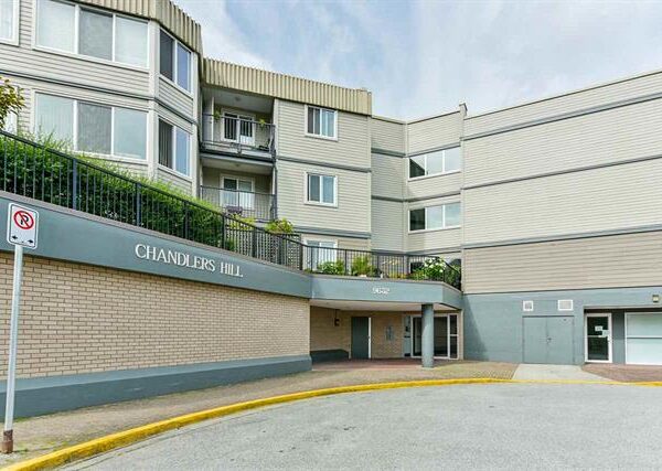Wonderful Large 1 Bed Condo Surrey/North Delta 