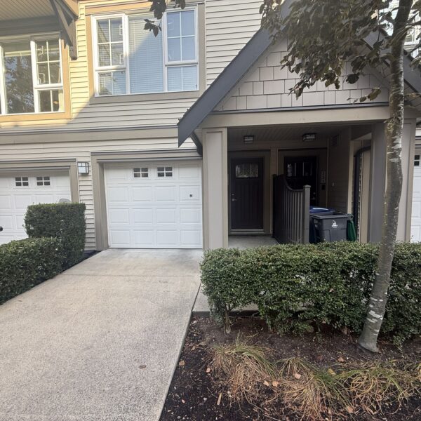 Highland Park, Located in Grandview/Morgan Heights - 3 Bedroom, 2 Bathrooms