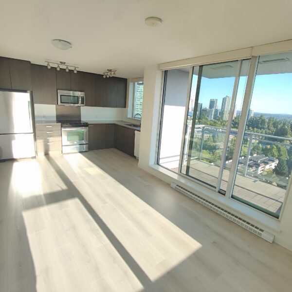 Beautiful View 1 Bed Condo at the Ultra