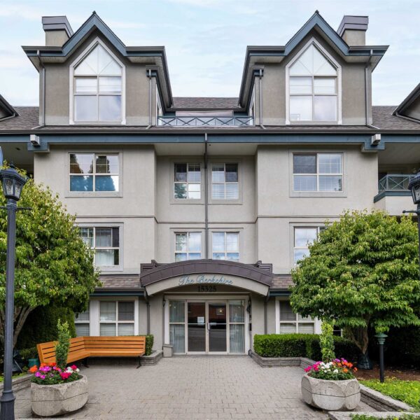 Welcome to The Berkshire 2 bedroom + 2 Bathroom - Option Furnished